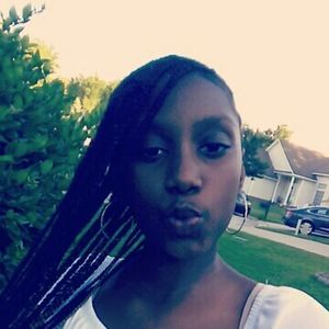 Meet your Posher, Queen